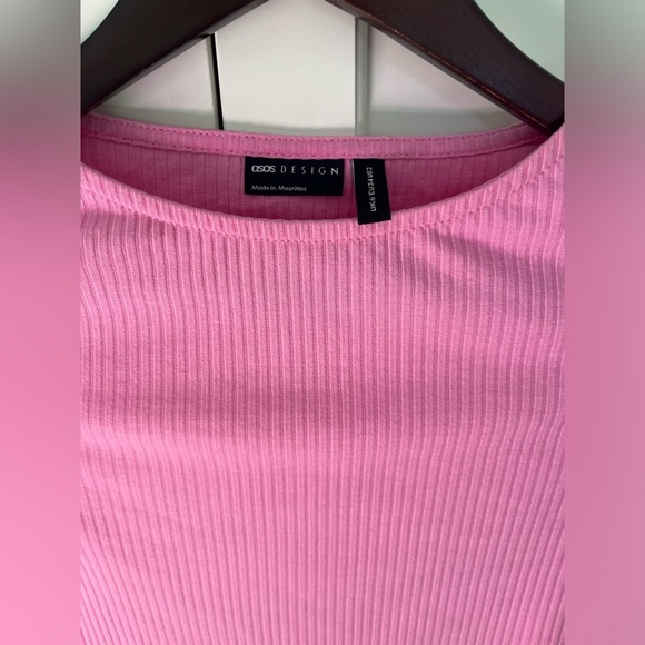 ASOS design pink ribbed crop top women’s Sz. 2 long sleeves with snaps accent - Picture 2 of 6